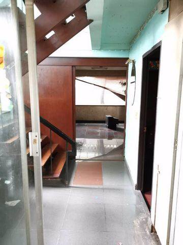 ให้เช่าบ้านเดี่ยว-2-ชั้น-ติดถนนสุขุมวิท-49-เนื้อที่-80-ตรว-เหมาะสำหรับทำธุรกิจสปาคลินิกและพักอาศัย