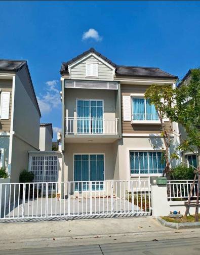 ให้เช่าบ้านแฝด-2-ชั้น-เฟอร์ครบพร้อมอยู่-มีสวนด้านข้าง-พื้นที่ใช้สอย-134-ตรม-หมู่บ้านอารียา