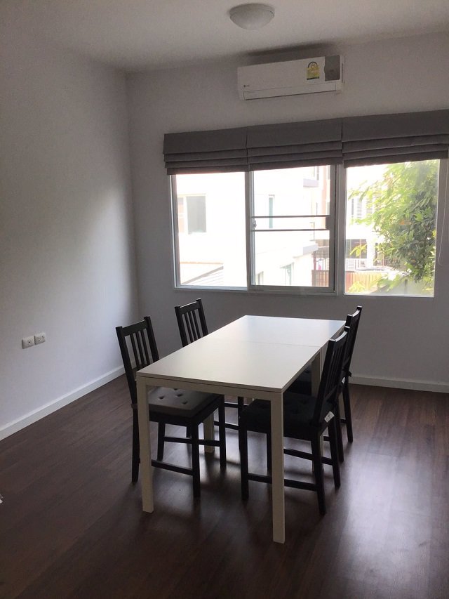 ให้เช่าบ้านเดี่ยว-ทาวน์อเวนิวส์-60-เนื้อที่-22-ตรว-3-ชั้น-3-นอน-3-น้ำ-พร้อมอยู่