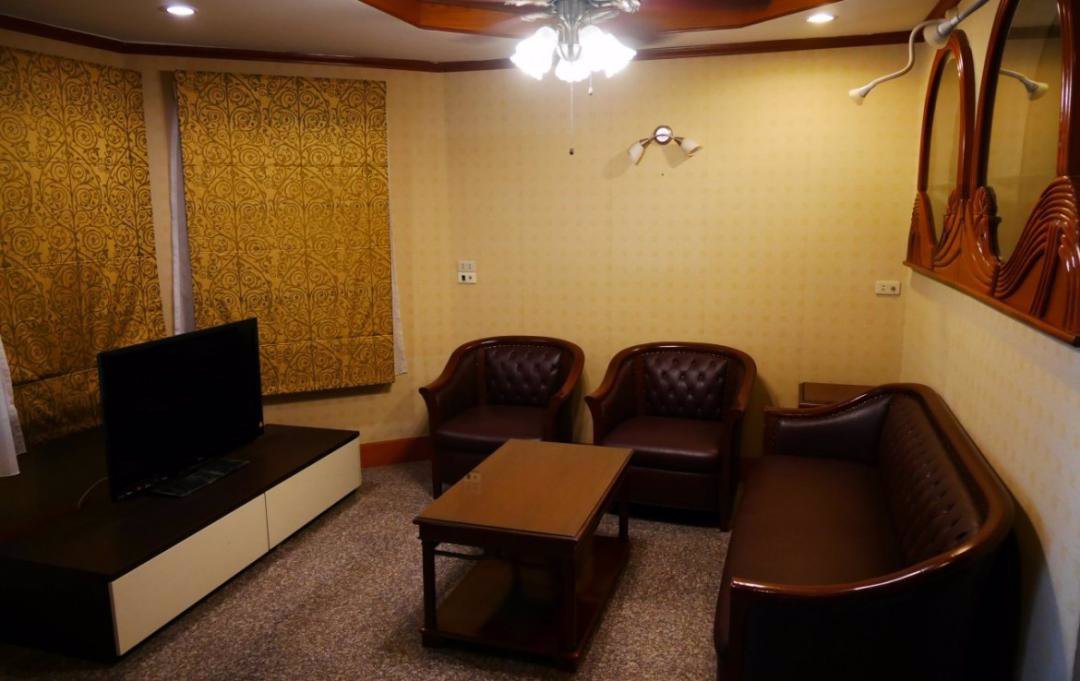 ให้เช่าทาวน์โฮม-2-ชั้น-เนื้อที่-27-ตรว-3-นอน-3-น้ำ-เฟอร์และเครื่องใช้ไฟฟ้าครบชุด-หมู่บ้านวัฒนา