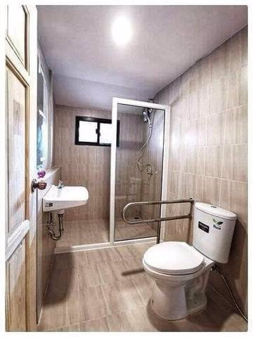 ขายบ้านเดี่ยว-2-ชั้น-4-นอน-4-น้ำ-บ้านโล่งโปร่งสบาย-เนื้อที่-100-ตรว-รีโนเวทใหม่ทั้งหลัง