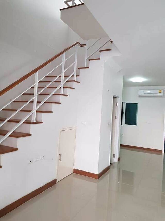 ให้เช่าทาวน์โฮม-3-ชั้น-พื้นที่ใช้สอย-170-ตรม-หมู่บ้านเดอะ-ทรัสต์-นวลจันทร์-เฟอร์บางส่วน
