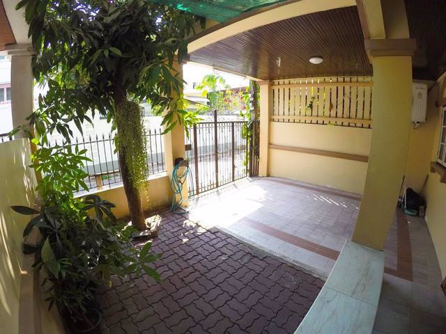 ให้เช่าทาวน์โฮม-3-ชั้น-เนื้อที่-24-ตรว-ทำเลดี-เหมาะเป็นออฟฟิศและที่อยู่อาศัย-ใกล้-bts-พระโขนง