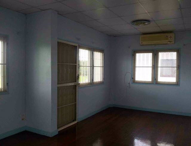 ให้เช่าบ้านเดี่ยว-2-ชั้น-หมู่บ้านเมืองทอง-4-สุขุมวิท-101-เนื้อที่-63-ตรว-เดินทางสะดวก