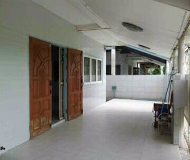 ให้เช่าบ้านเดี่ยว-2-ชั้น-หมู่บ้านเมืองทอง-4-สุขุมวิท-101-เนื้อที่-63-ตรว-เดินทางสะดวก