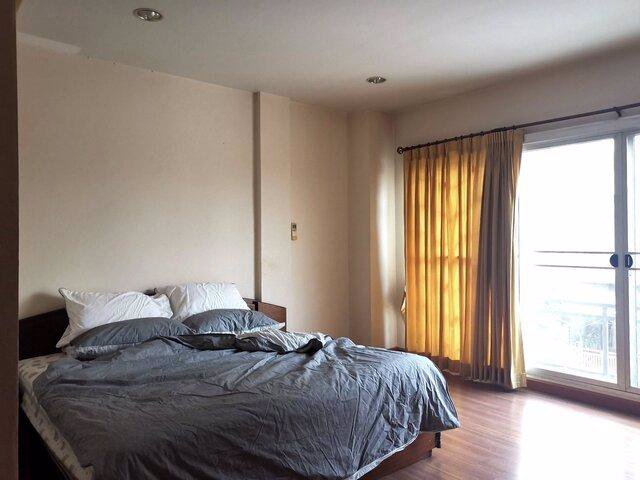 ให้เช่าทาวน์เฮาส์-3-ชั้น-พื้นที่ใช้สอย-200-ตรม-หมู่บ้านกลางเมือง-ศรีนครินทร์-24-เหมาะทำโฮมออฟฟิต