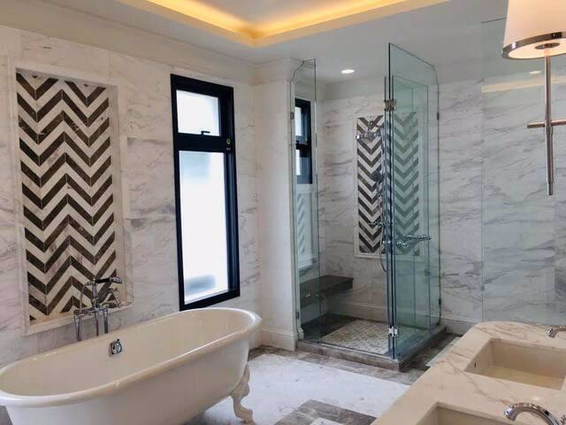 ขายบ้านเดี่ยวสุดหรู-โครงการแสนสิริ-พัฒนาการ-เนื้อที่-246-ตรว-4-นอน-5-น้ำ-ออกแบบสไตล์อังกฤษ