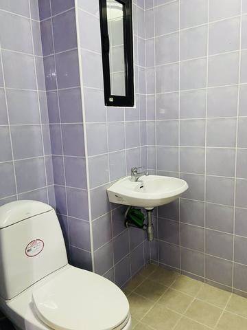 ให้เช่าทาวน์เฮ้าส์-4-ชั้น-3-นอน-4-นํ้า-พื้นที่ใช้สอย-420-ตรม-หมู่บ้านชิชาคาสเซิล-สุขุมวิท-31