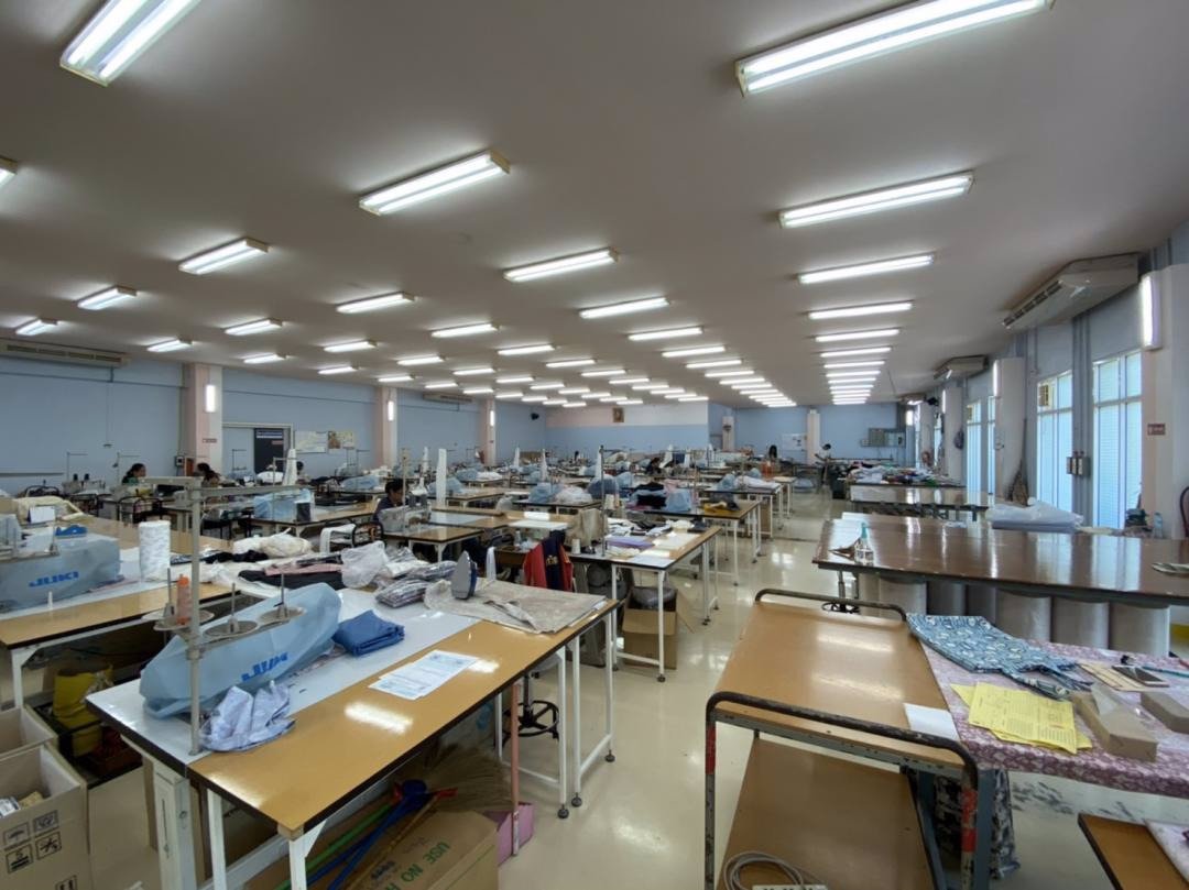 ให้เช่าโรงงานเย็บผ้า-เขตบางขุนเทียน-สามารถตัดเย็บได้เลย-มีโกดังเก็บของภายใน-สำนักงาน-ห้องประชุม