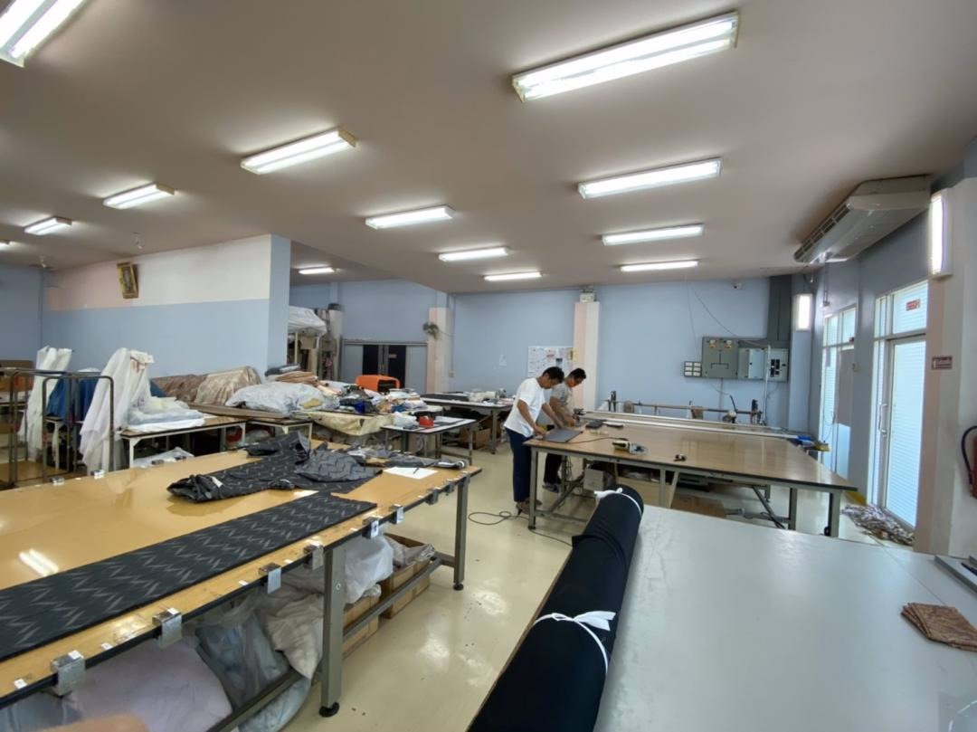 ให้เช่าโรงงานเย็บผ้า-เขตบางขุนเทียน-สามารถตัดเย็บได้เลย-มีโกดังเก็บของภายใน-สำนักงาน-ห้องประชุม