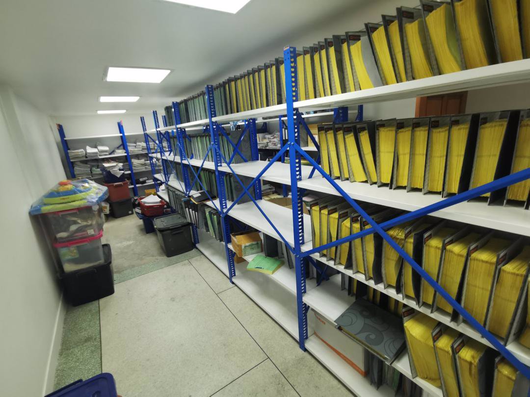 ให้เช่าออฟฟิศ-4-ชั้น-ขนาดใหญ่พร้อมลิฟท์-มีห้องประชุม-ห้องเก็บเอกสาร-พื้นที่-840-ตรม