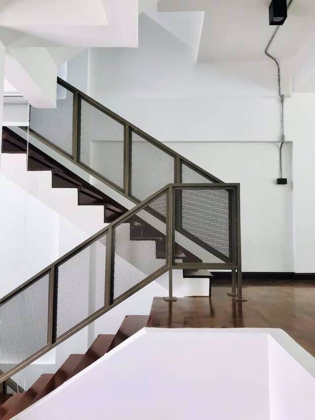 ขายและให้เช่าทาวน์เฮ้าส์-4-ชั้น-พื้นที่ใช้สอย-340-ตรม-หมู่บ้านพร้อมพรรคเพลส-ซอยทองหล่อ-25