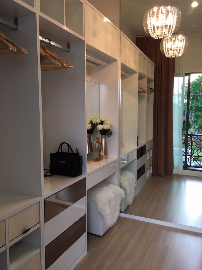 ด่วนบ้านเช่าสุดหรู-ทุกห้องมี-walk-in-closet-บ้านใหม่เพิ่งตกแต่งเสร็จ-pleno-บางใหญ่ใกล้รถไฟฟ้าสีม่วง