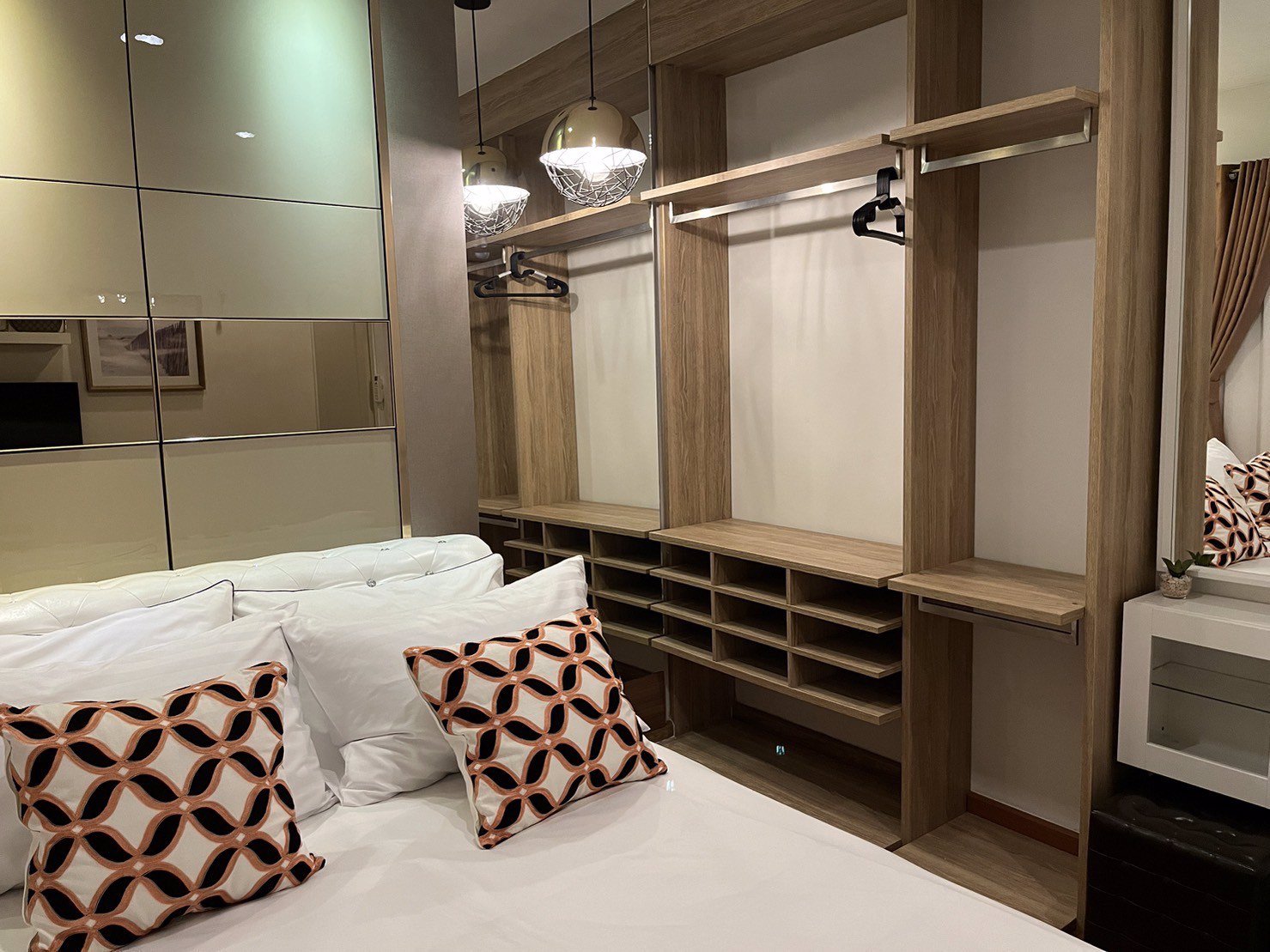 urgent-lio-elite-bangyai-25000-baht-discount-to-be-22900-baht-new-design-super-luxury-fully-furni