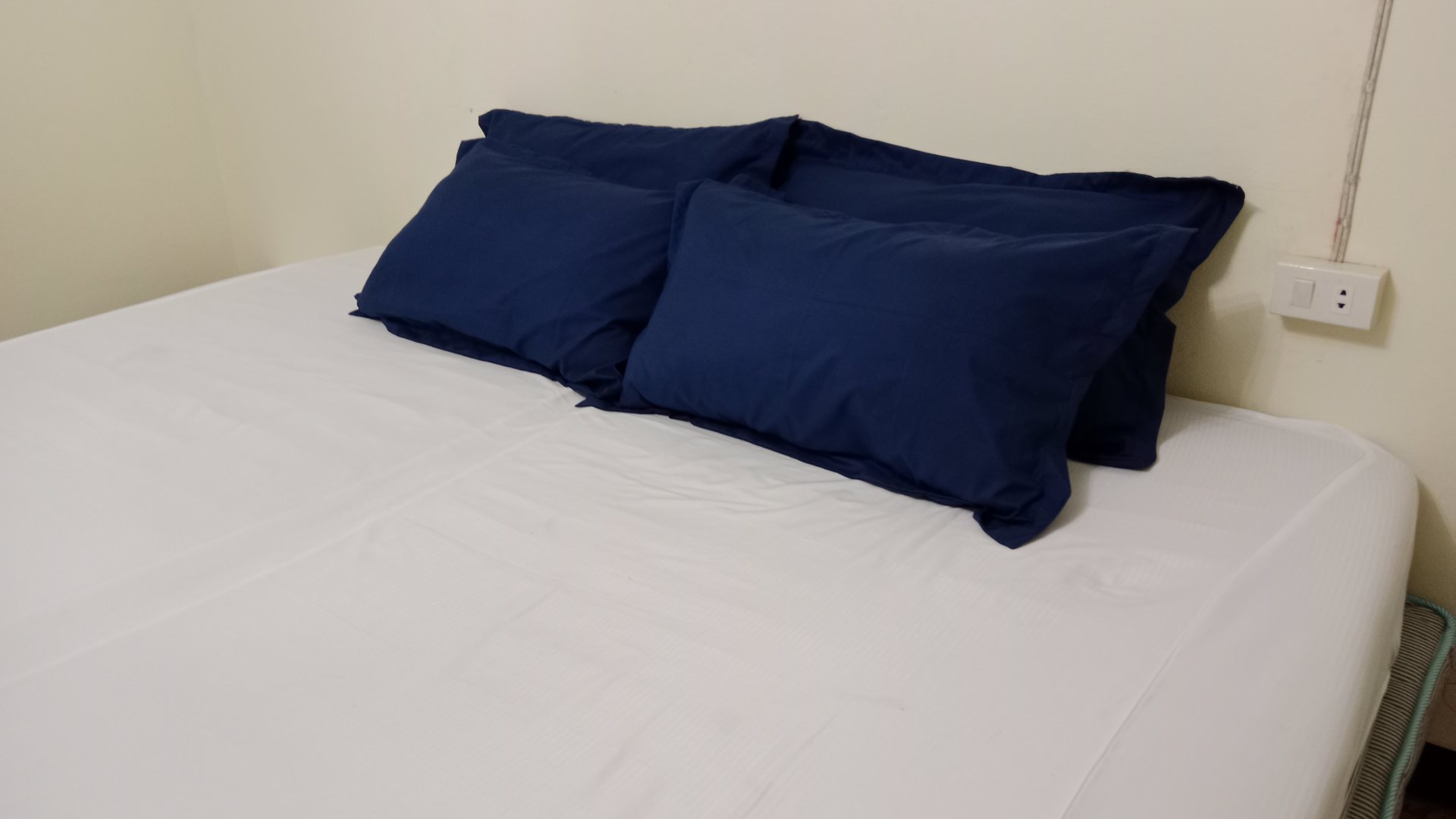 ทาวน์โฮม4นอน2น้ำใกล้รถไฟฟ้า5นาทีพร้อมเฟอร์นิเจอร์ทั้งหมด-ป้ายรถเมล์อยู่ปากซอย-อยู่ตรงข้ามfoodland