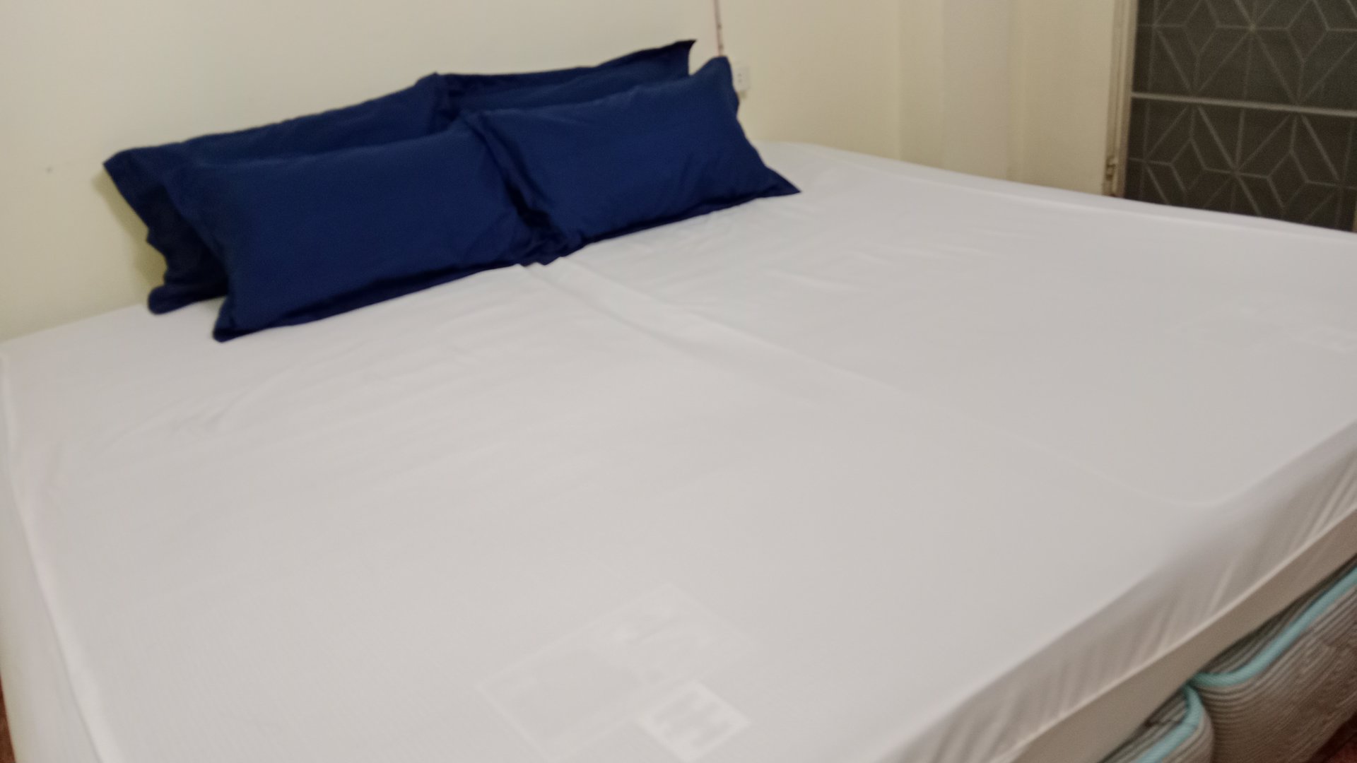 ทาวน์โฮม4นอน2น้ำใกล้รถไฟฟ้า5นาทีพร้อมเฟอร์นิเจอร์ทั้งหมด-ป้ายรถเมล์อยู่ปากซอย-อยู่ตรงข้ามfoodland