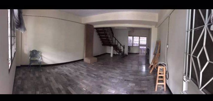 ทาวน์โฮม4นอน2น้ำใกล้รถไฟฟ้า5นาทีพร้อมเฟอร์นิเจอร์ทั้งหมด-ป้ายรถเมล์อยู่ปากซอย-อยู่ตรงข้ามfoodland