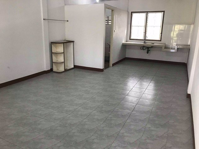 ให้เช่าห้องเดือนละ-1500-บาท-ขนาด-28-ตรม-ตวังน้ำซับ-อศรีประจันต์-สุพรรณบุรี-มีที่จอดรถพร้อมหลังคา