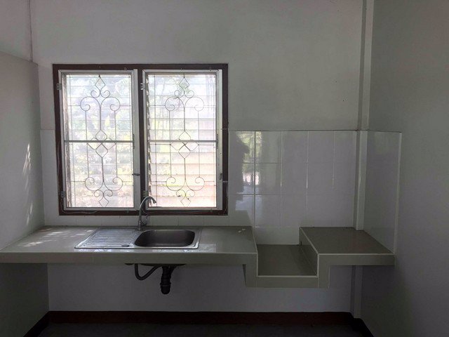 ให้เช่าห้องเดือนละ-1500-บาท-ขนาด-28-ตรม-ตวังน้ำซับ-อศรีประจันต์-สุพรรณบุรี-มีที่จอดรถพร้อมหลังคา