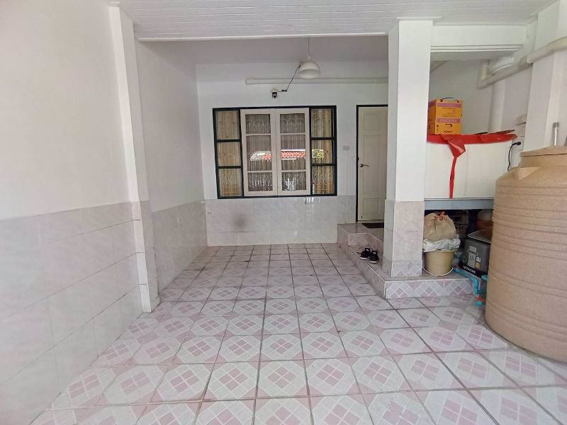 ทาวน์เฮาส์-2-ชั้น-ทำเลพระราม5