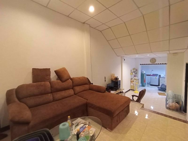 ทาวน์เฮาส์-2-ชั้น-ทำเลพระราม5