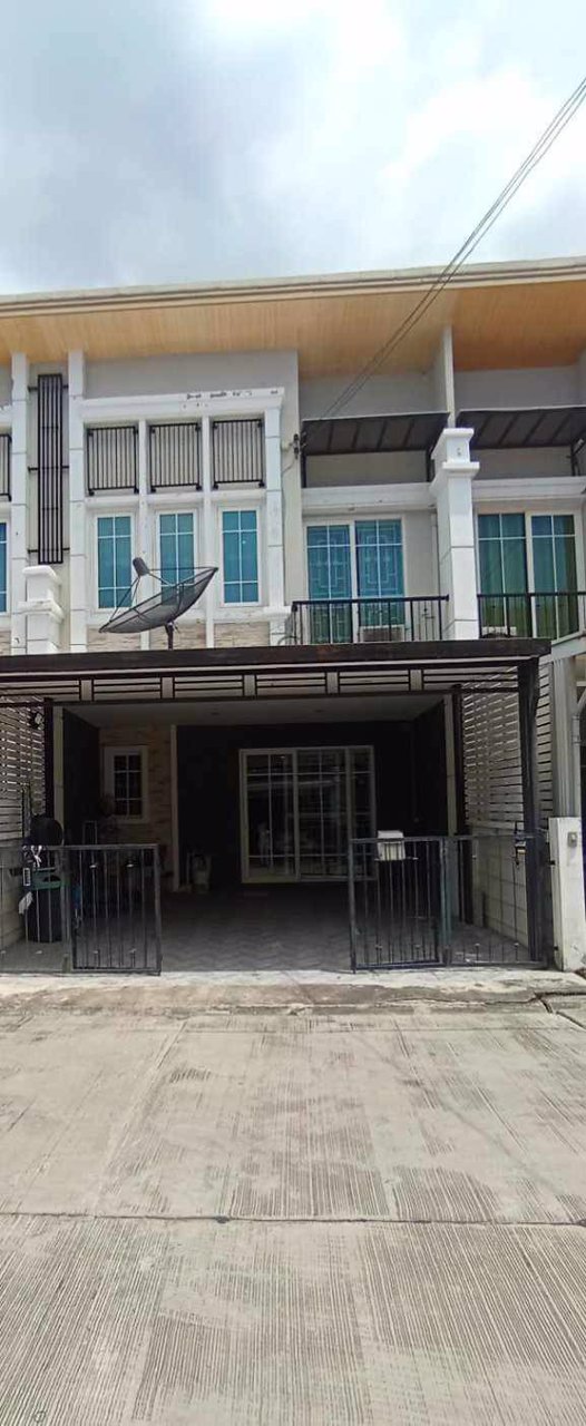 ขายด่วน-ทาวน์โฮม-ทำเลบางกรวย-พระราม-7-ใกล้ทางด่วนศรีรัช