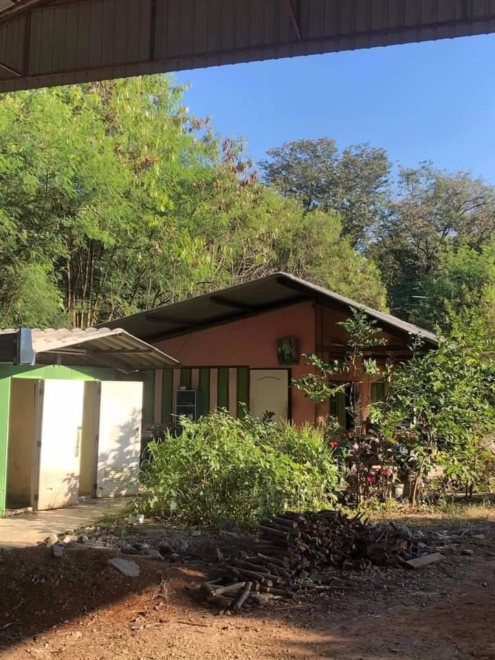 ขายด่วนๆๆค่ะ-โกดัง-พร้อมบ้านรีสอร์ต-บ้านพักคนงาน-3-ห้อง