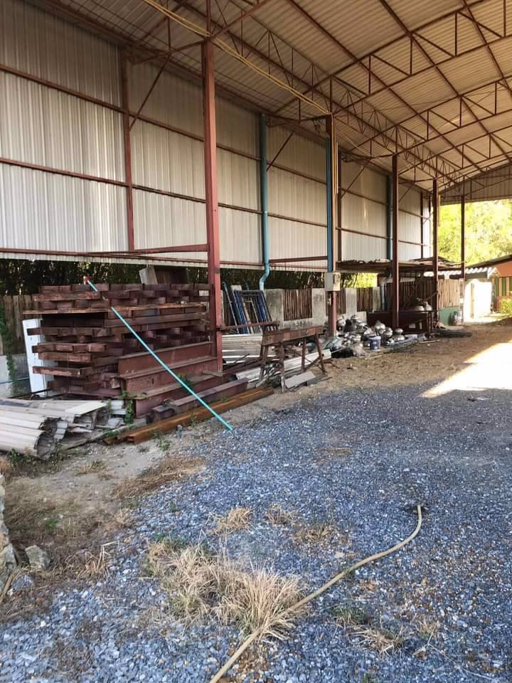 ขายด่วนๆๆค่ะ-โกดัง-พร้อมบ้านรีสอร์ต-บ้านพักคนงาน-3-ห้อง