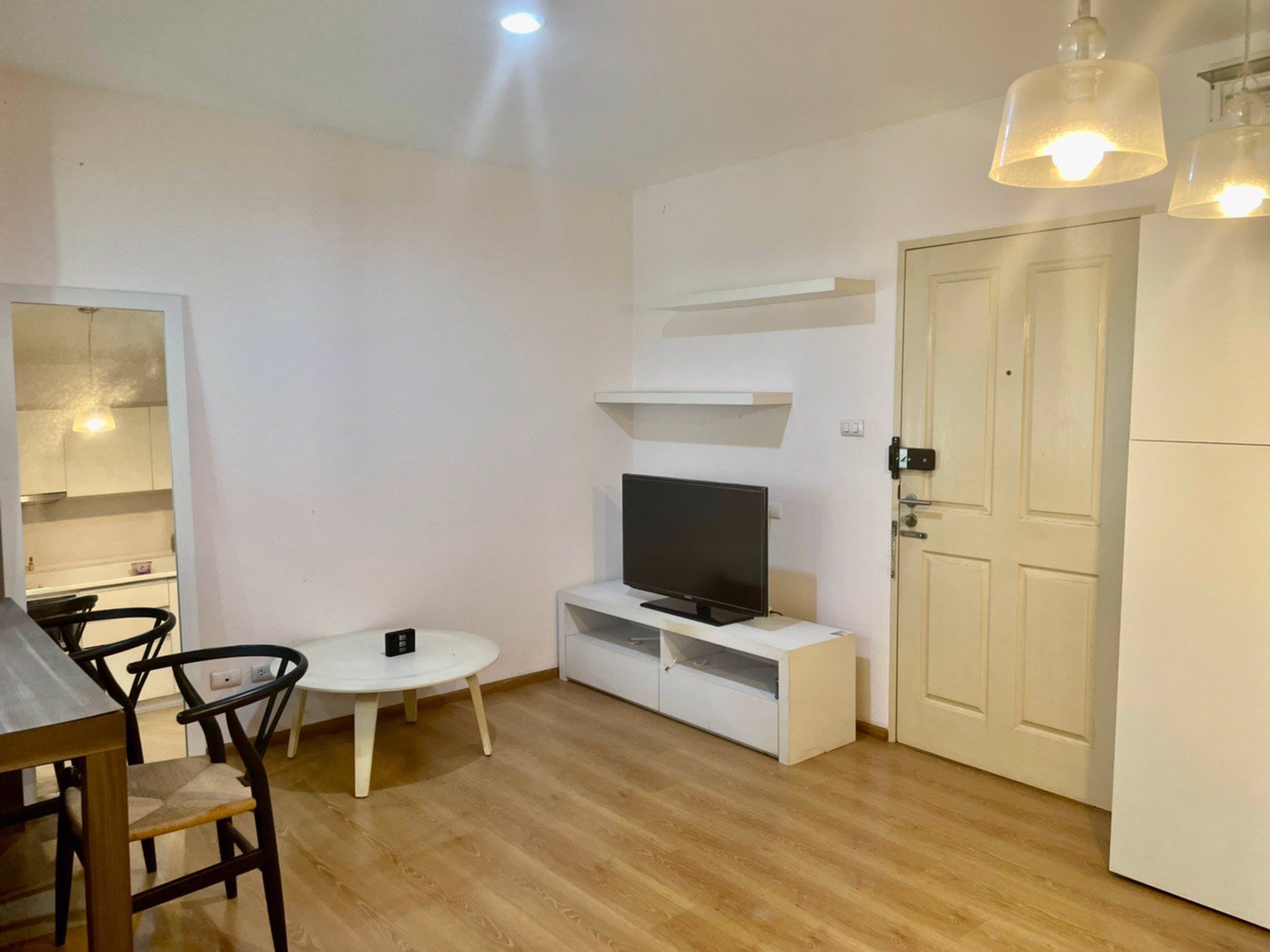 ให้เช่าคอนโด-sym-vibha-ladprao-ซิม-วิภา-ลาดพร้าว-ใกล้btsหมอชิต-และ-mrt-จตุจักร