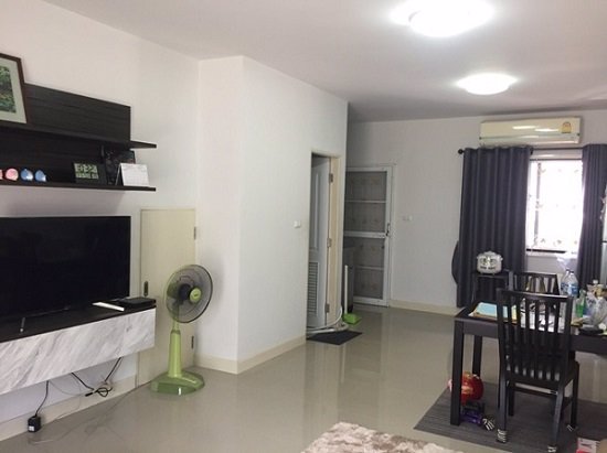 ขายทาวน์เฮ้าส์2ชั้น-หมู่บ้านโมดิวิลล่า-บางนา-ใกล้มเอแบคบางนา-กม26-ซอยวัดศิริเสาธง-สมุทรปราการ