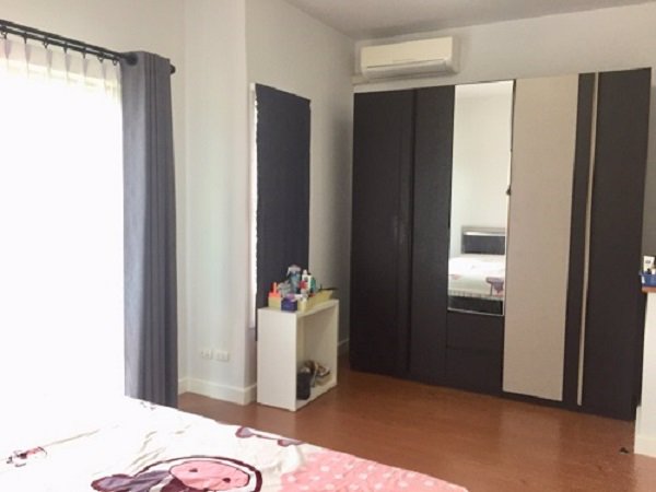 ขายทาวน์เฮ้าส์2ชั้น-หมู่บ้านโมดิวิลล่า-บางนา-ใกล้มเอแบคบางนา-กม26-ซอยวัดศิริเสาธง-สมุทรปราการ