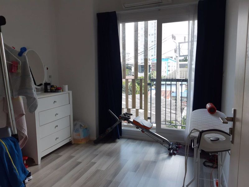 ขายด่วน-คอนโดเดอะคีย์-สาทร-ราชพฤกษ์-5076-ตรม-เดินจากบีทีเอส-วุฒากาศ-เพียง-3-นาที