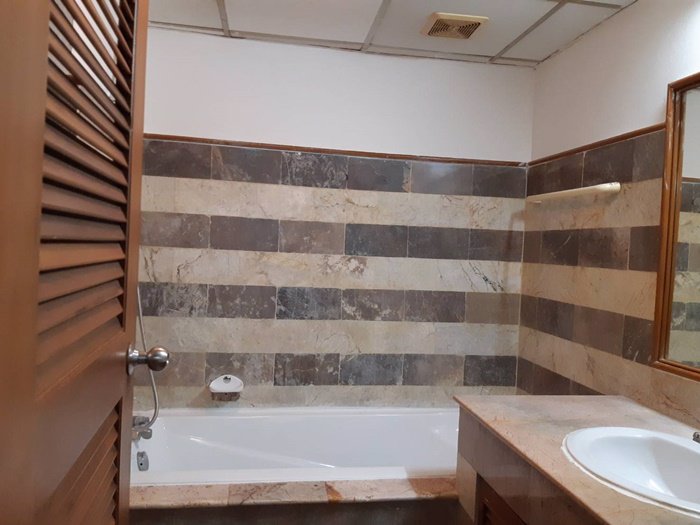 ขาย-คอนโด-สุขุมวิท-สวีท-ซอยสุขุมวิท-13-เดินเพียง-5-นาทีจาก-bts-บางนา