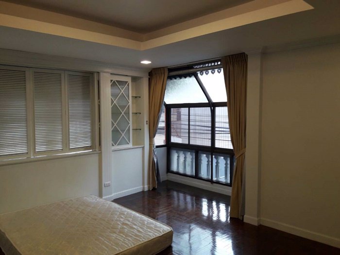 บ้านเดี่ยว-ว่างให้เช่า-ในซอยสุขุมวิท-34-ใกล้-bts-พร้อมพงศ์-ห่างจากถนนสุขุมวิท-800-เมตร