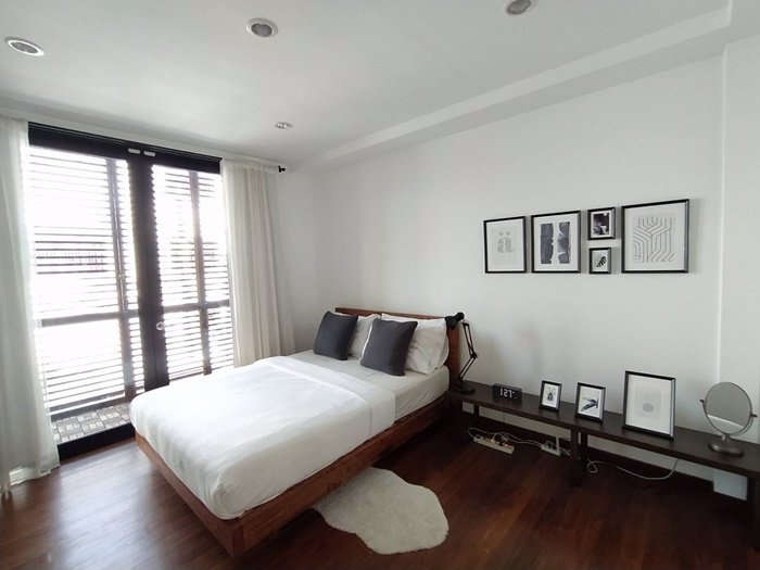 ขาย-ทาวน์โฮม-4-ชั้น-ตกแต่งใหม่ทั้งหลัง-ในเอกมัย-สุขุมวิท-65-เดินจาก-bts-พระโขนงเพียง-10-นาที