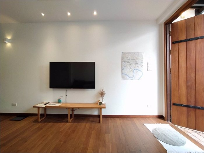 ขาย-ทาวน์โฮม-4-ชั้น-ตกแต่งใหม่ทั้งหลัง-ในเอกมัย-สุขุมวิท-65-เดินจาก-bts-พระโขนงเพียง-10-นาที