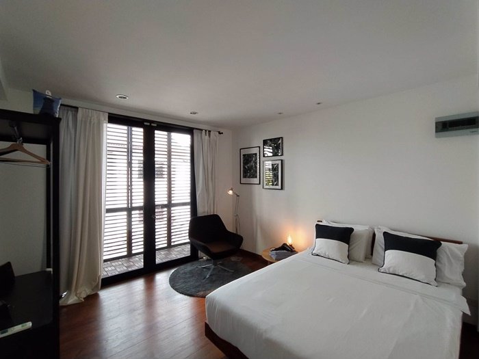 ขาย-ทาวน์โฮม-4-ชั้น-ตกแต่งใหม่ทั้งหลัง-ในเอกมัย-สุขุมวิท-65-เดินจาก-bts-พระโขนงเพียง-10-นาที