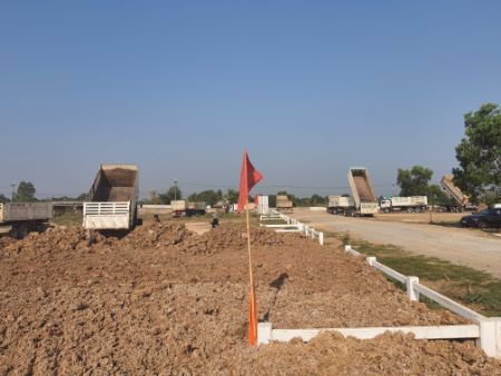 ขาย-ที่ดิน-ขายที่ดินวิวสวยริมคลอง30-ที่ดินติดถนน4เลน-ธาราสิริ-บาย-แลนด์มาร์ค-200ตรว-วิวสวยติดริมคลอง30-พร้อมถม-ติดถนน4เลน