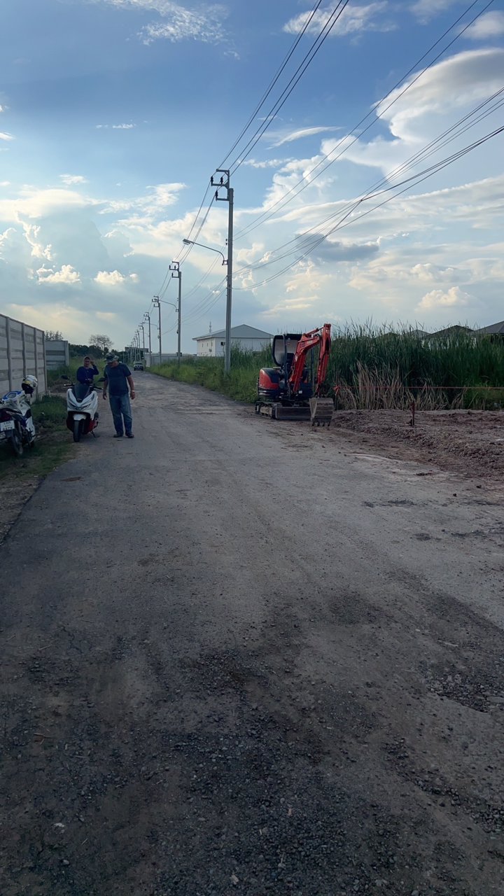 ขายถูก-ที่ดินแปลงเล็ก-กทม-ถมแล้ว-น้ำ-ไฟฟ้า-พร้อม