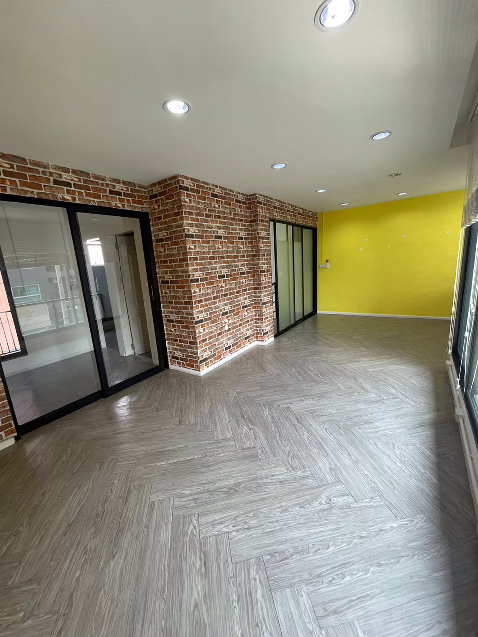 ให้เช่า-อาคารพาณิชย์-4-ชั้น-โครงการ-district-ในซอยลาดพร้าว-113