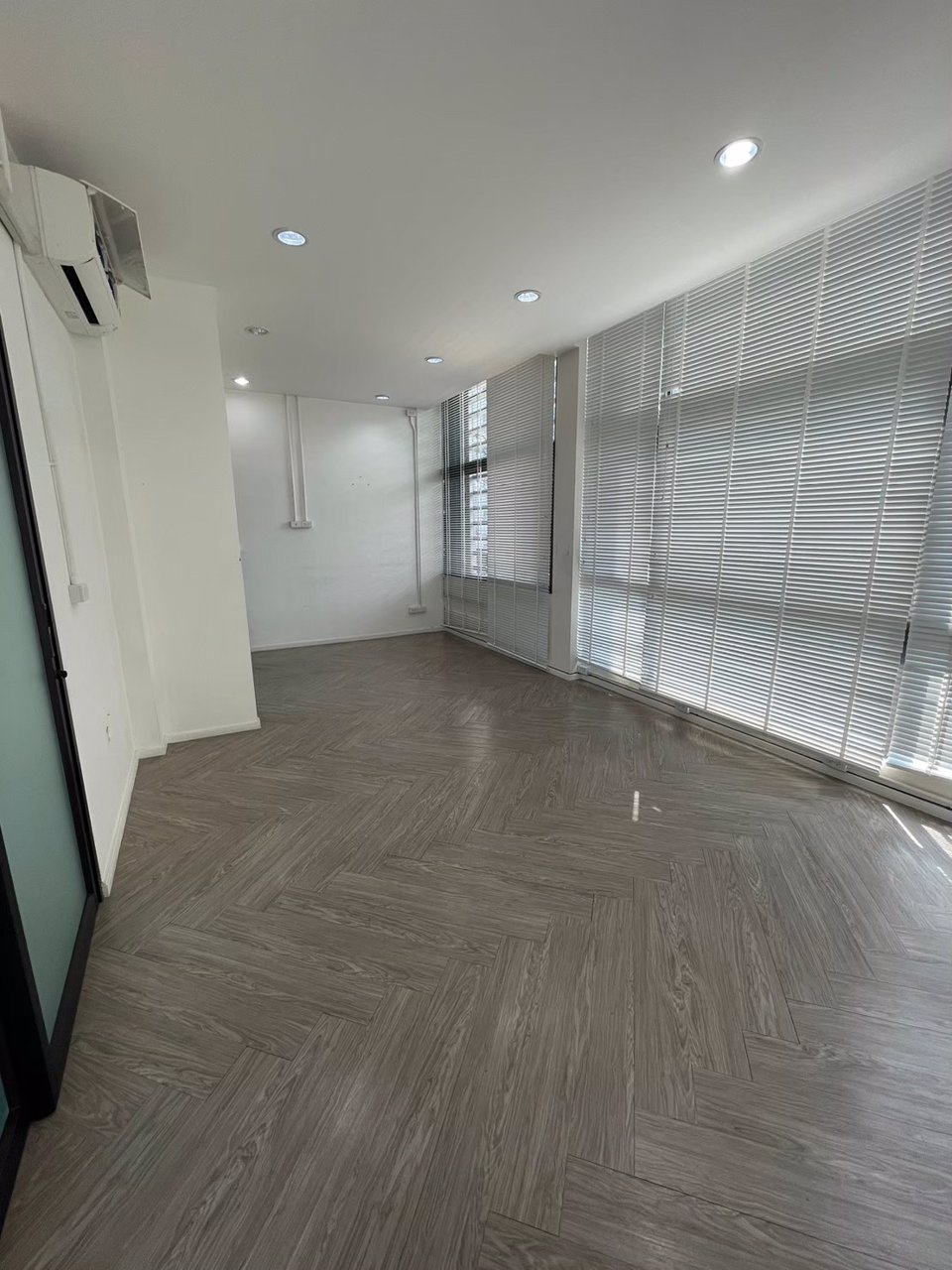 ให้เช่า-อาคารพาณิชย์-4-ชั้น-โครงการ-district-ในซอยลาดพร้าว-113