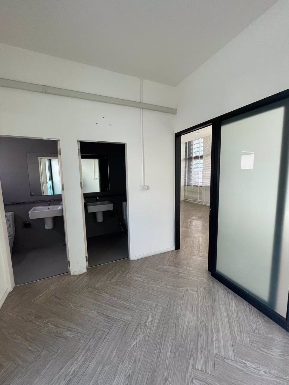 ให้เช่า-อาคารพาณิชย์-4-ชั้น-โครงการ-district-ในซอยลาดพร้าว-113