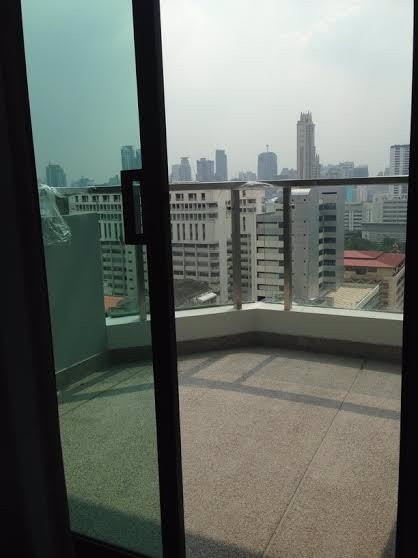 supalai-premier-asoke-96-sqm-included-carpark-12-sqm-20th-fl-for-rent-45000-thb-negotiab
