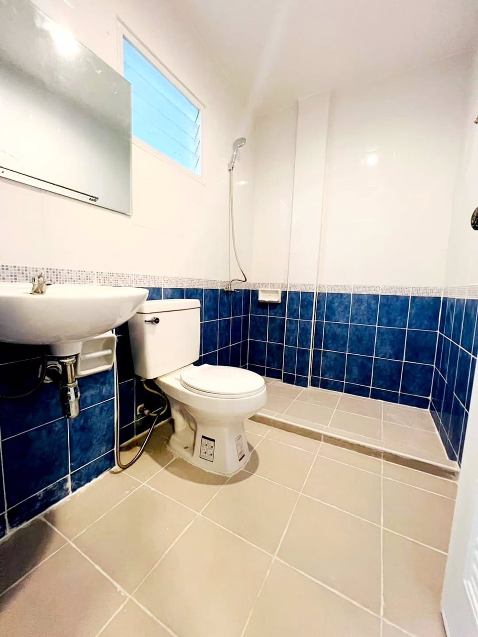 หมู่บ้าน-วิเศษสุข-เฟส4-พันท้ายนรสิงห์-3-ห้องนอน-2ห้องน้ำ-ผ่อนเริ่มต้นเพียง-6000-บาท