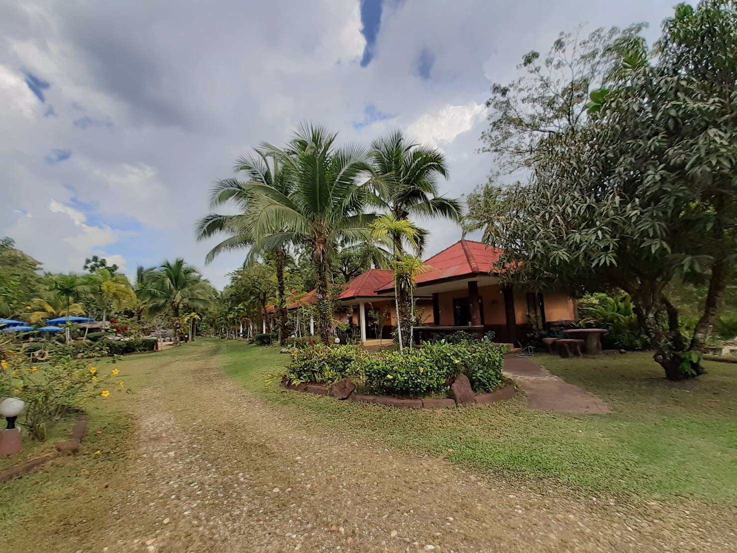 ขาย-โรงแรมเขาหลัก-พังงา-ราคาต่ำ-โรงแรม-ขนาด-20-ห้องพัก-ใกล้หาดแหลมปะการัง