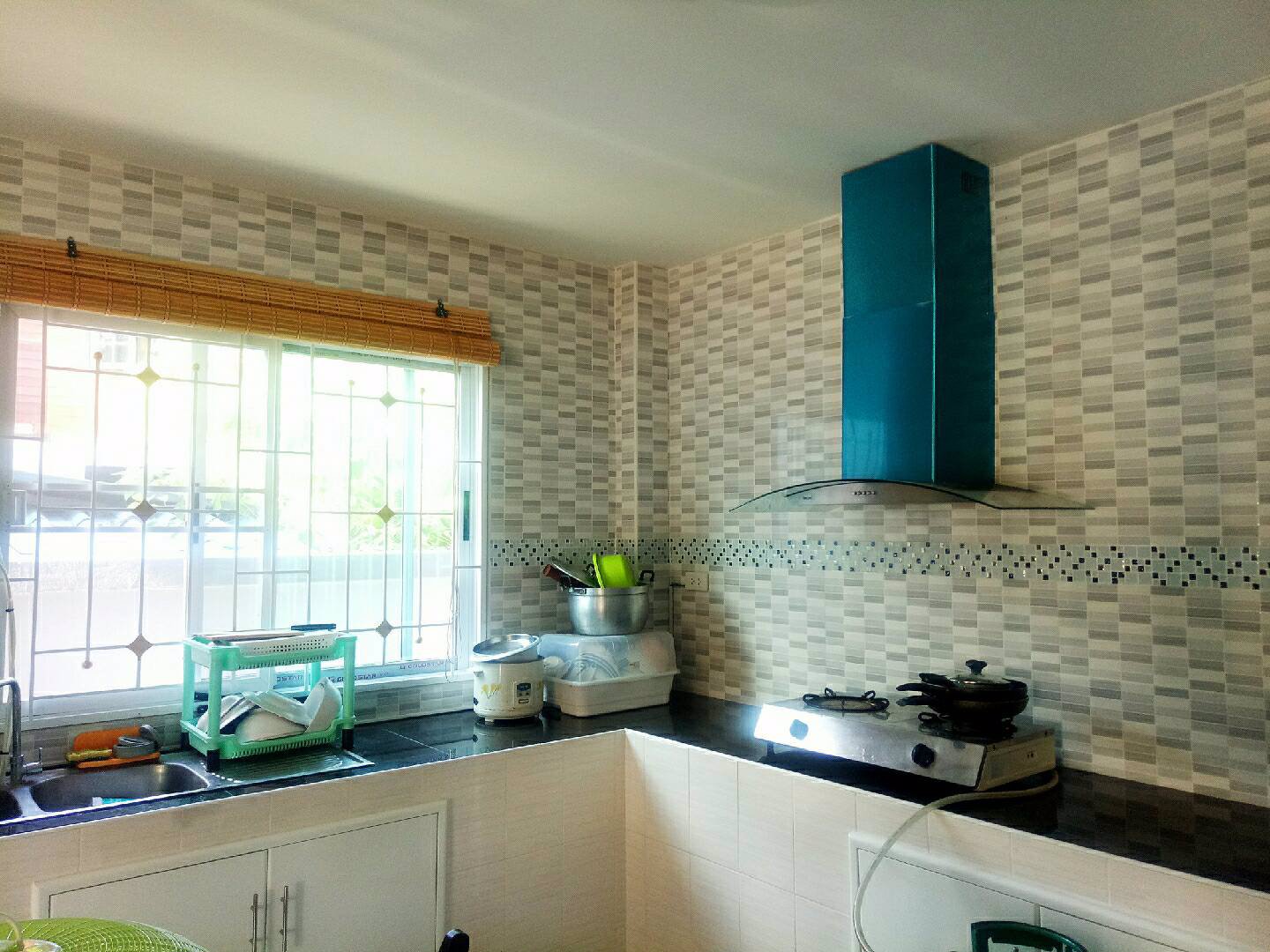 ขาย-บ้านเดี่ยว-2-ชั้น-สไตล์โมเดิร์น-ขนาด-50-ตรวา-สภาพใหม่-ซอยคลองพุทรา17-การเดินทางสะดวก-สบาย-ใกล้แ