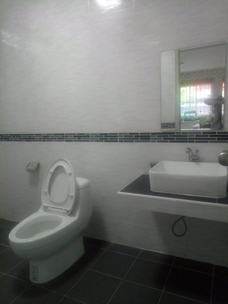 ขาย-บ้านเดี่ยว-2-ชั้น-สไตล์โมเดิร์น-ขนาด-50-ตรวา-สภาพใหม่-ซอยคลองพุทรา17-การเดินทางสะดวก-สบาย-ใกล้แ