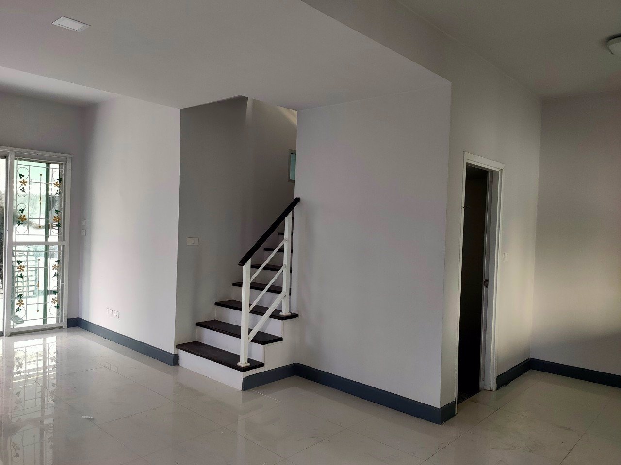 ขาย-ทาวน์โฮม-2-ชั้น-คอนเนค-ประเวศ-ทับช้าง