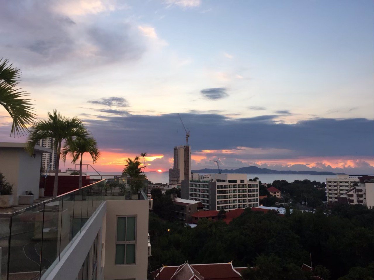 ขาย-คอนโด-park-royal-3-ปาร์ค-รอยัล-3-อาคารใหม่สไตล์โมเดิร์น-เฟอร์นิเจอร์ครบครัวพร้อมเข้าอยู่-พัทยา