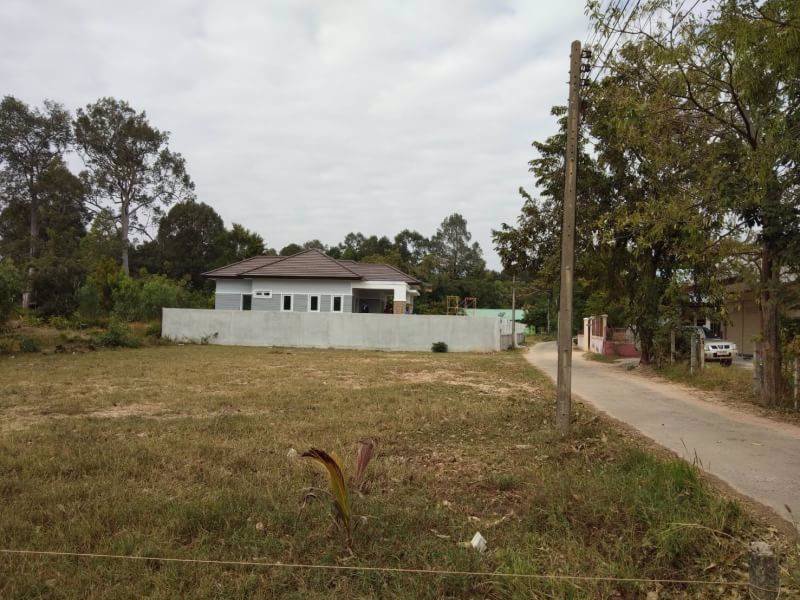 ขาย-ที่ดินเปล่าถมแล้ว-บรรยากาศดี-ติดถนน-ขนาดเนื้อที่-200-ตารางวา-บ้านโนนรัง-จังหวัดร้อยเอ็ด